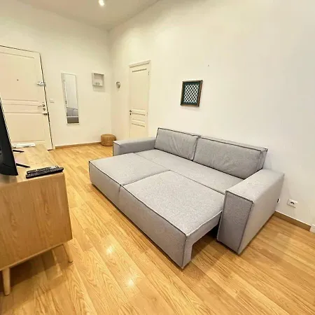 Joli 2 Pieces Bien Place Avec Clim A 300m De La Plage 아파트 니스