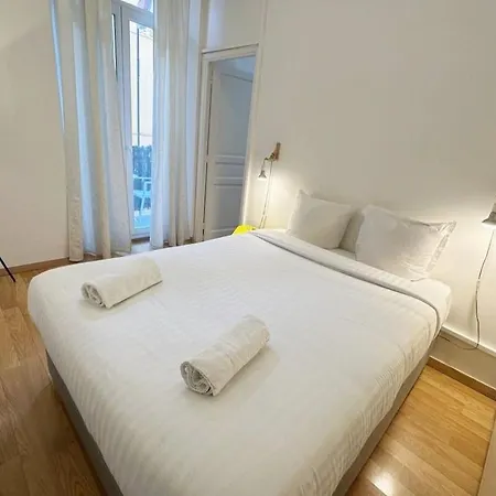 Joli 2 Pieces Bien Place Avec Clim A 300m De La Plage 아파트 니스