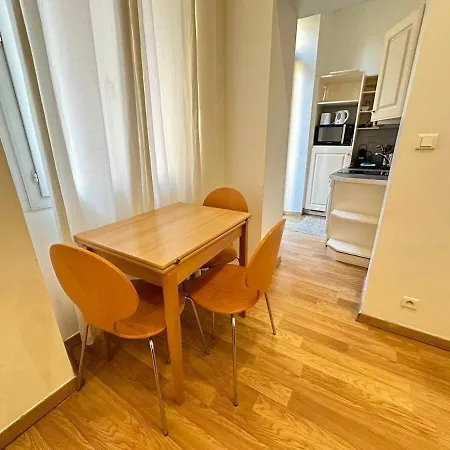 아파트 Joli 2 Pieces Bien Place Avec Clim A 300m De La Plage 니스